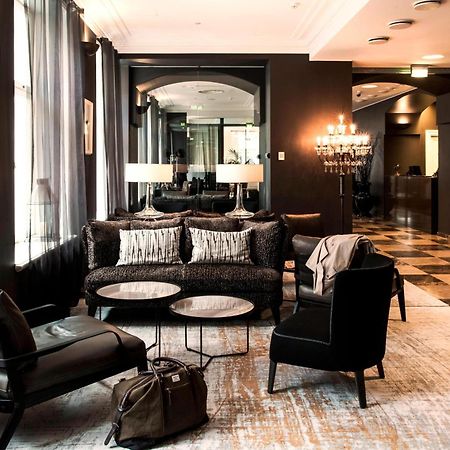 Hotel Telegraaf, Autograph Collection Talin Exterior foto The hotel's lobby